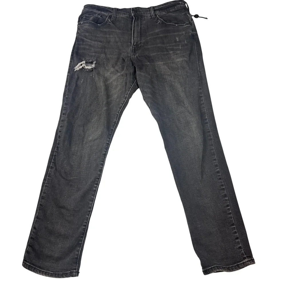 True Religion Logan Jeans Mens 36 Black Relaxed Taper Distressed Denim Pants